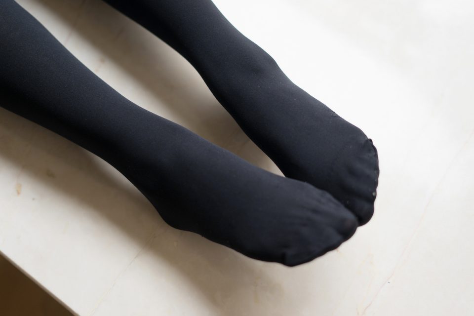 Áo Tắm Xẻ Tà Màu Đen - 黑色分体泳衣 – photo 15