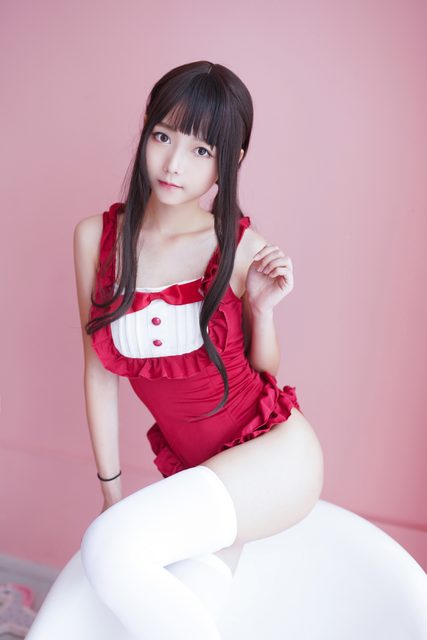 Đồ Bơi Đỏ - 红色死库水 – photo 1