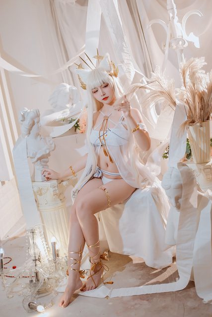 Bạch Kim Đồ Tắm – photo 1