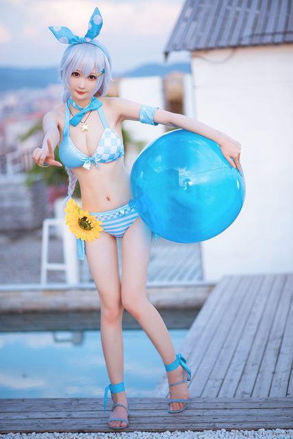Nam Cung - 南宫 Kiana Bikini – photo 3