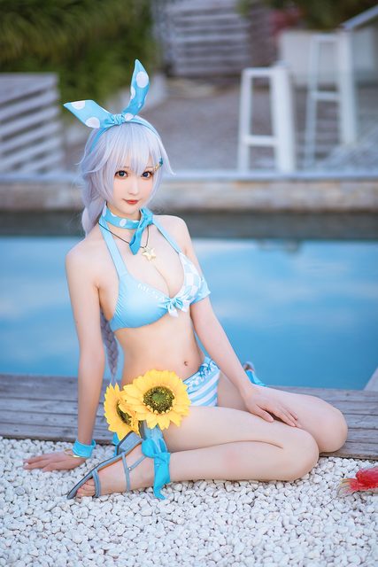 Nam Cung - 南宫 Kiana Bikini – photo 18
