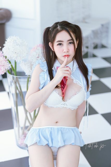 Mind Varunrapat with the sexy lingerie at swimming pool – photo 12