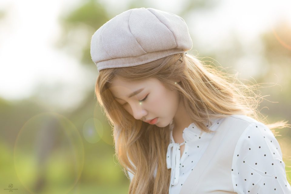 Nilawan Iamchuasawad   Beautiful girl in the flower field – ảnh 31