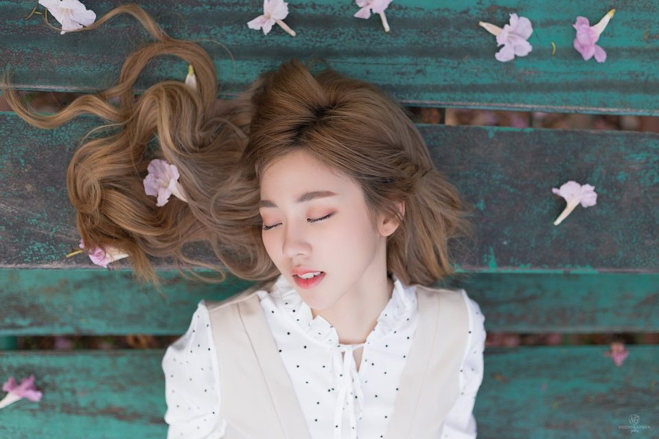 Nilawan Iamchuasawad   Beautiful girl in the flower field – ảnh 43