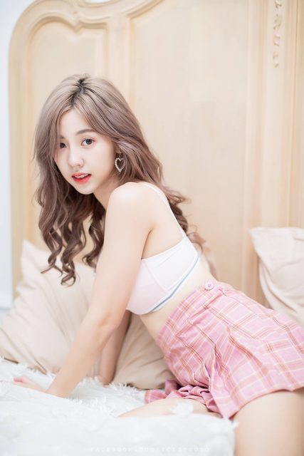 Nilawan Iamchuasawad So Beautiful With White Bra and Miniskirt – ảnh 14