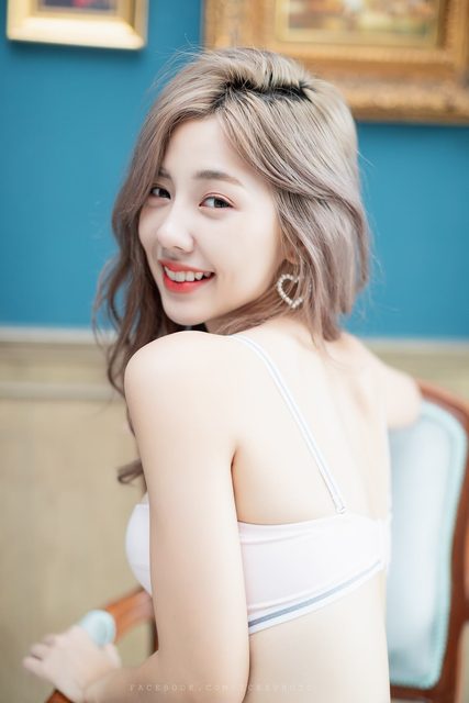 Nilawan Iamchuasawad So Beautiful With White Bra and Miniskirt – ảnh 19