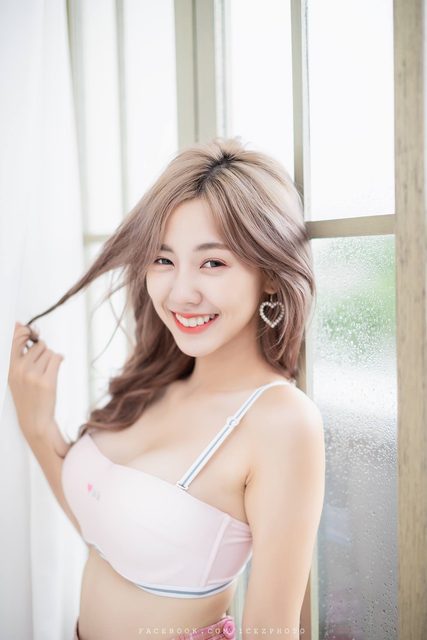 Nilawan Iamchuasawad So Beautiful With White Bra and Miniskirt – ảnh 20