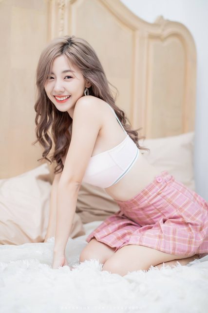 Nilawan Iamchuasawad So Beautiful With White Bra and Miniskirt – ảnh 27