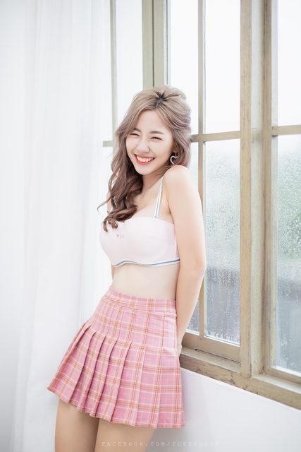 Nilawan Iamchuasawad So Beautiful With White Bra and Miniskirt – ảnh 30
