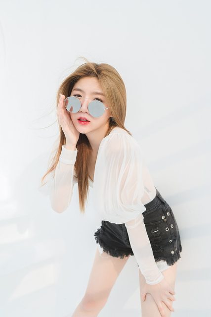 Sasi Ngiunwan Transparent Shirt and Short Pants – photo 2