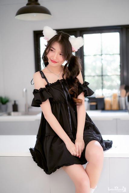 Yatawee Limsiripothong Busy Day of The Black Cat – photo 4
