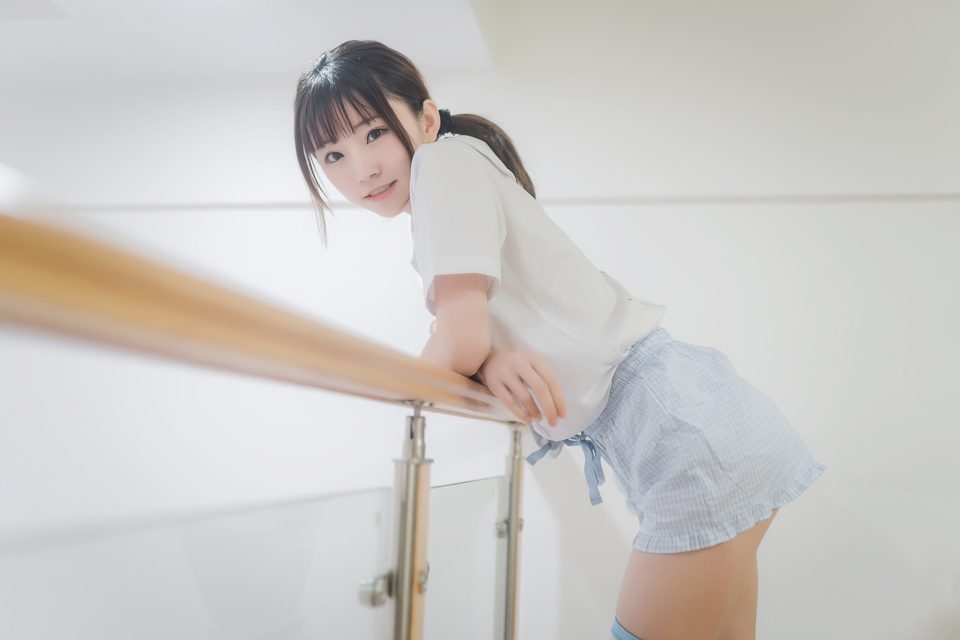 绮太郎 Kitaro - Sọc Xanh Xen Trắng Vớ - 蓝白条纹袜 – ảnh 11