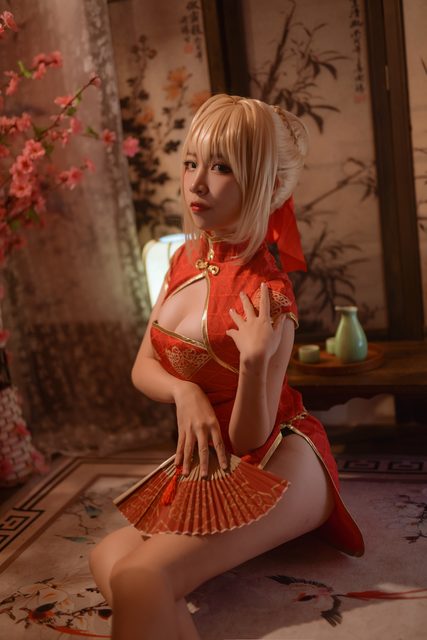 Nero Trong Sườn Xám - 尼禄旗袍 – photo 8