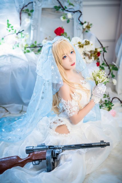 Wedding Dress – photo 1