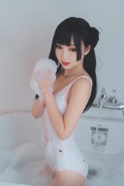 Bong Bóng Bồn Tắm - 浴缸泡泡 – photo 11