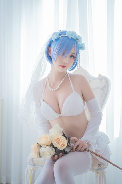 Rem Wedding Dress - 花嫁蕾姆 – photo 4