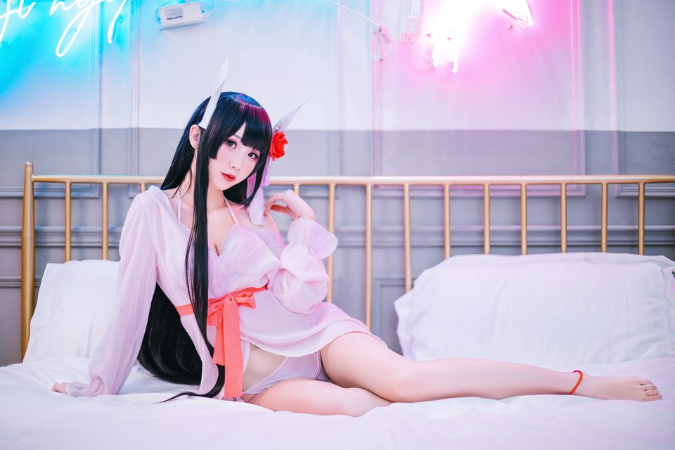 Tầm Thụy Y - 鲟睡衣 – photo 1