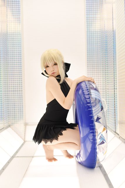 Saber Alter Swimsuit – photo 1