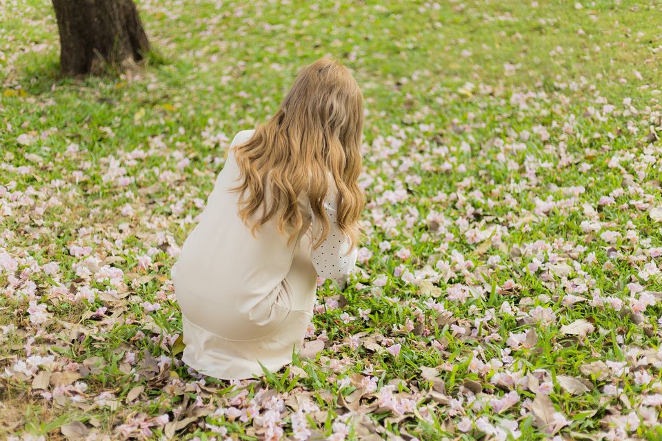 Nilawan Iamchuasawad   Beautiful girl in the flower field – ảnh 4