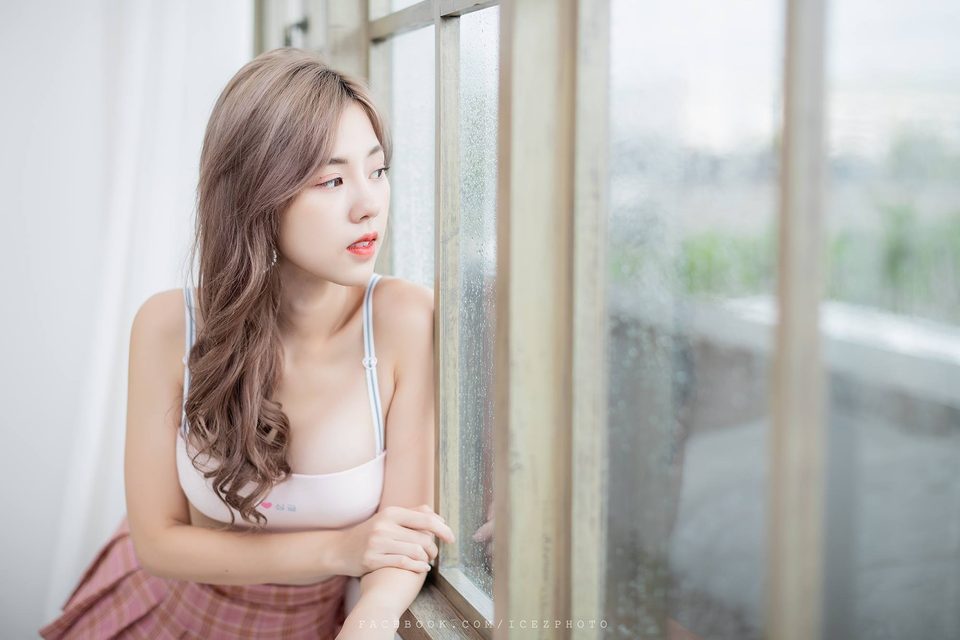 Nilawan Iamchuasawad So Beautiful With White Bra and Miniskirt – ảnh 11