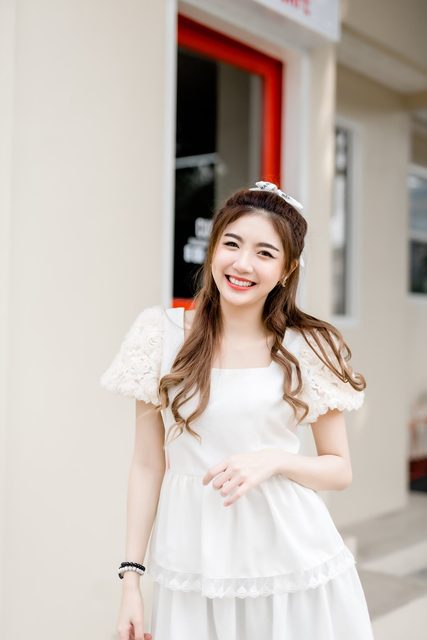 Sasi Ngiunwan Barbie Doll Smile – photo 11