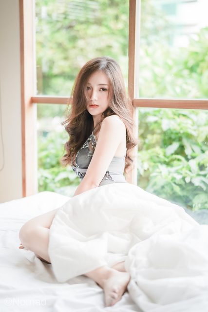 Rossarin Klinhom Momokini On The Bed – photo 2