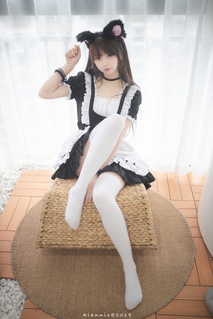Hầu Gái – photo 2