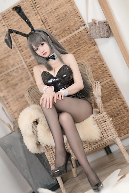 Mai Sakurajima - Bunny Girl – photo 1