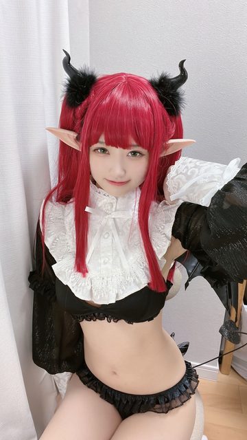 Kitagawa Marin & Liz-Kyun – photo 24