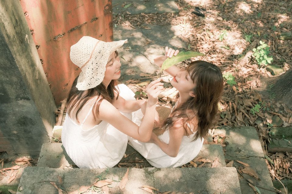 Beautiful Twin Angels – photo 37