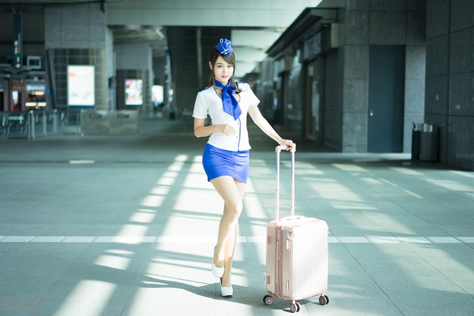 Sun Hui Tong   Stewardess High speed Railway – ảnh 1