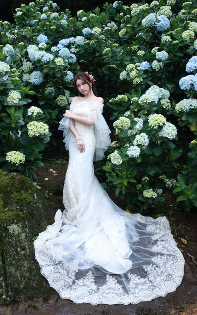 Beautiful Bride and Hydrangea Flowers – photo 23