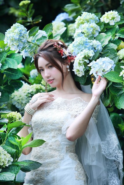 Beautiful Bride and Hydrangea Flowers – photo 43
