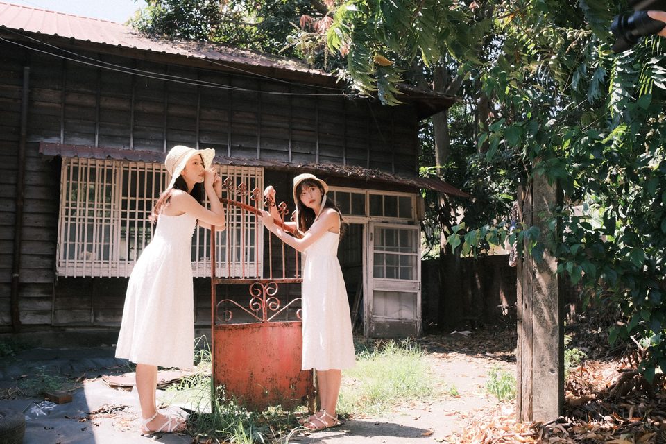 Beautiful Twin Angels – photo 24
