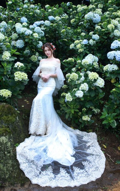 Beautiful Bride and Hydrangea Flowers – photo 2