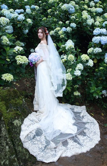 Beautiful Bride and Hydrangea Flowers – photo 29