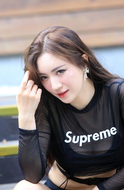 Pretty and Vivid Showgirl – ảnh 58
