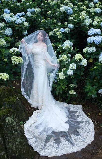 Beautiful Bride and Hydrangea Flowers – photo 26